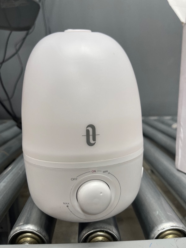 Photo 2 of 2.5 L Small Humidifiers for Bedroom Kids, Nursery, 26dB Quiet Ultrasonic Cool Mist Humidifiers for Baby, 3-IN-1 Air Humidifier with Essential Oils, Easy Clean, Night Light, Plant, Auto Shut-Off, 30H
