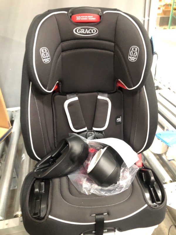 Photo 4 of Graco Atlas 65 2-in-1 Harness Booster
