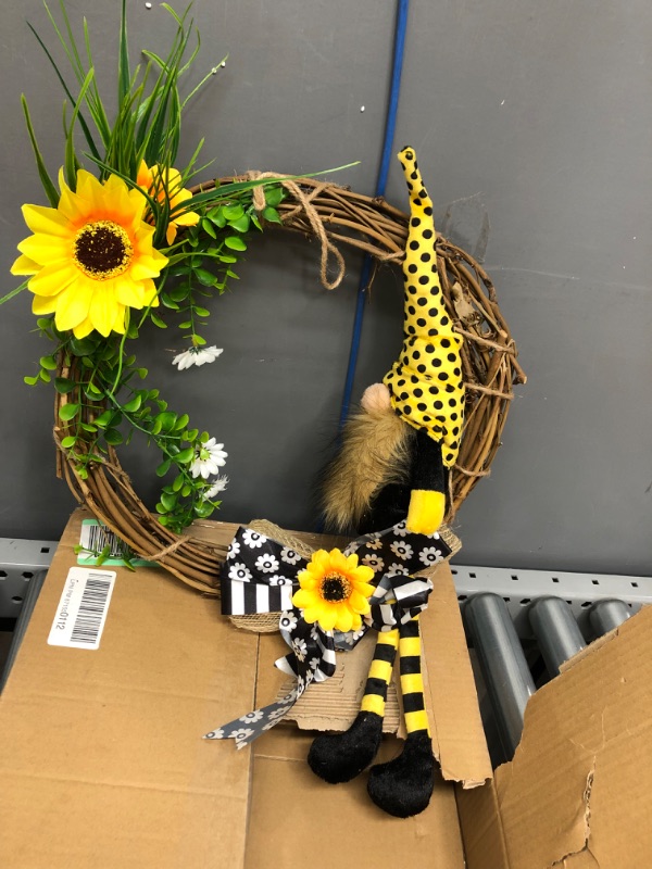 Photo 2 of *missing a couple sunflowers*
S-DEAL 15Inch Artificial Wreath Bumble Bee Gnome Wreath with Sunflowers for Front Door Hanging Wall Window Home Decorations
