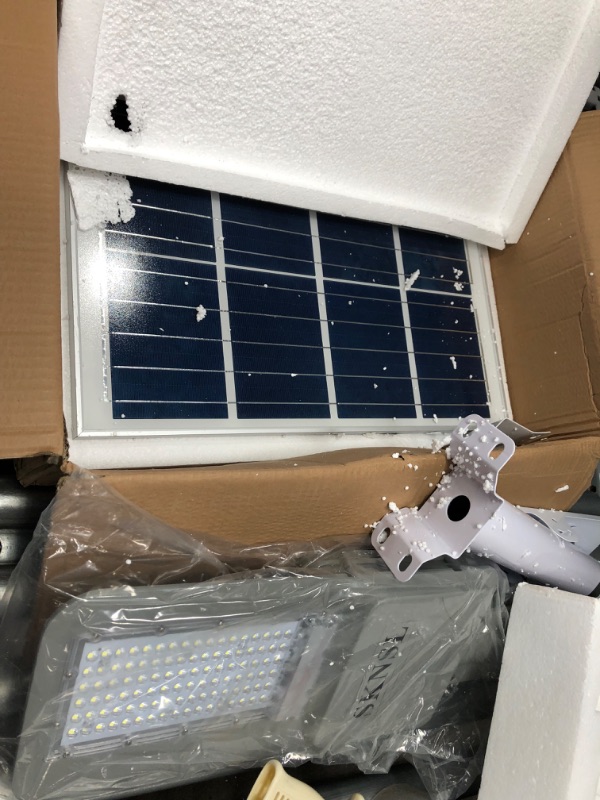 Photo 1 of *incomplete hardware*
Gebosun Solar Street Light, 100W Outdoor Solar Led Street Lights, Work from Dusk to Dawn, 8600LM, 6000K, IP65 Waterproof, Wall-Mounted & Pole-Mounted for Pathway, Driveway, Swimming Pool, Garden
