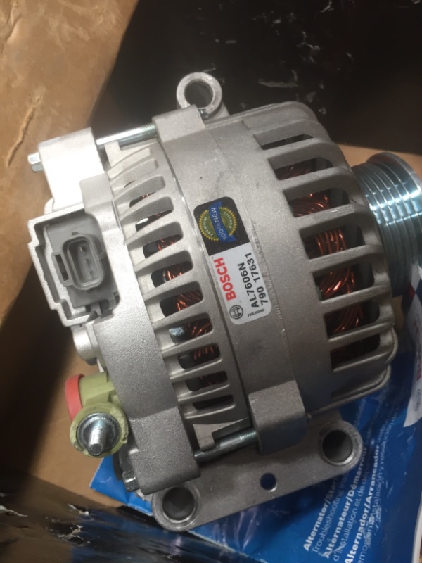 Photo 3 of *CAR COMPATABILITY UNKNOWN 
Bosch AL7606N New Alternator
