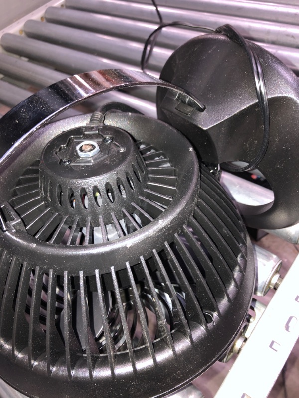 Photo 3 of *PARTS* Vornado 460 Small Whole Room Air Circulator Fan with 3 Speeds, 460-Small, Black
