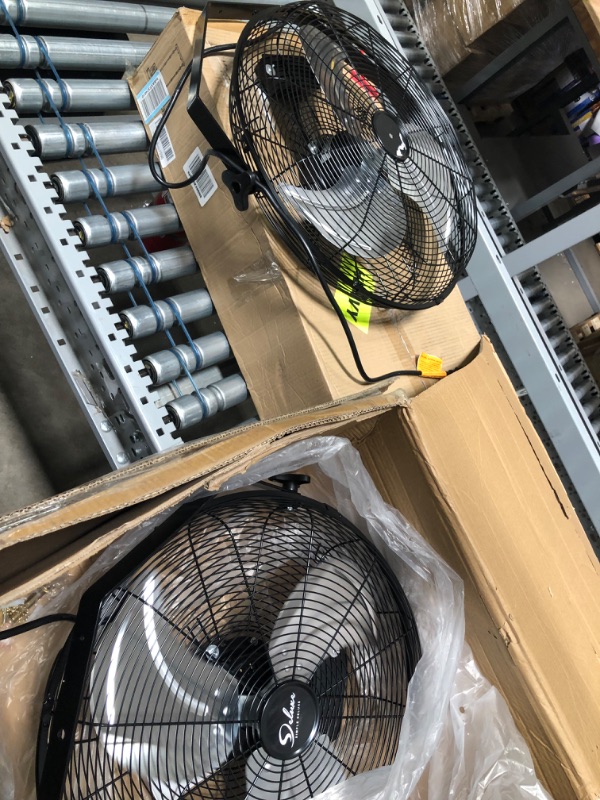 Photo 4 of (DOES NOT FUNCTION)Simple Deluxe 18 Inch Industrial Wall Mount Fan, 3 Speed Commercial Ventilation Metal Fan for Warehouse, Greenhouse, Workshop, Patio, Factory and Base
