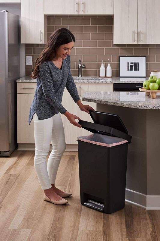 Photo 1 of ***PARTS ONLY***
Rubbermaid Premier Series II Step-On Trash Can for Home and Kitchen, with Lid Lock and Slow Close, 13 Gallon, Charcoal
