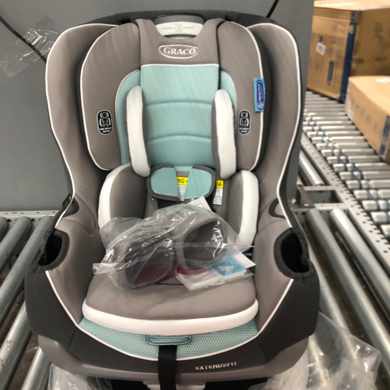 Photo 2 of Graco Extend2Fit Convertible Car Seat, Ride Rear Facing Longer with Extend2Fit, Spire