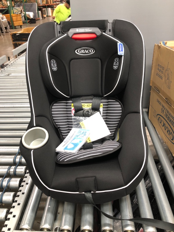 Photo 1 of Graco Admiral 65 Convertible Car Seat, Studio

