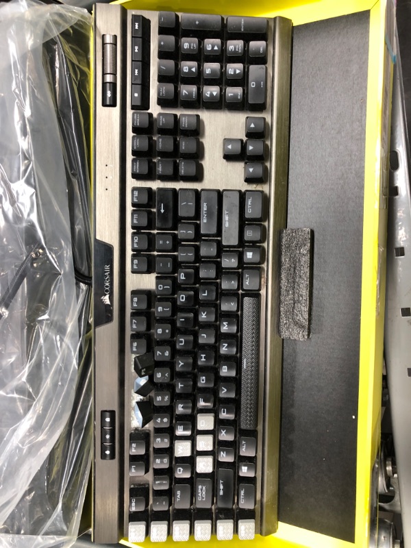 Photo 2 of Corsair K95 RGB Platinum XT Mechanical Gaming Keyboard, Backlit RGB LED, Cherry MX RGB Brown, Black
**USED** **COULNDT TEST** **PEICES FALLING OUT**