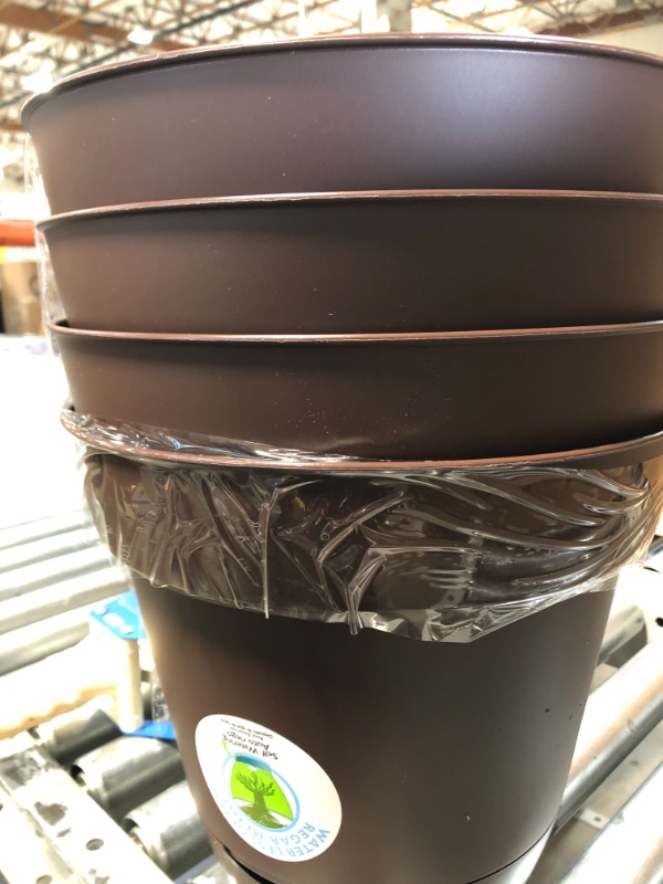 Photo 2 of (4 planters)
Southern Patio
Graff 11.9 in. x 10.7 in. Cocoa Resin Self-Watering Planter