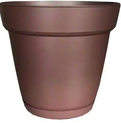 Photo 1 of (4 planters)
Southern Patio
Graff 11.9 in. x 10.7 in. Cocoa Resin Self-Watering Planter