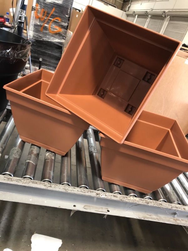 Photo 2 of (3 PLANTERS)
Dynamic Design
Newbury 14.88 in. x 11 in. Terracotta Resin Deck Box Planter