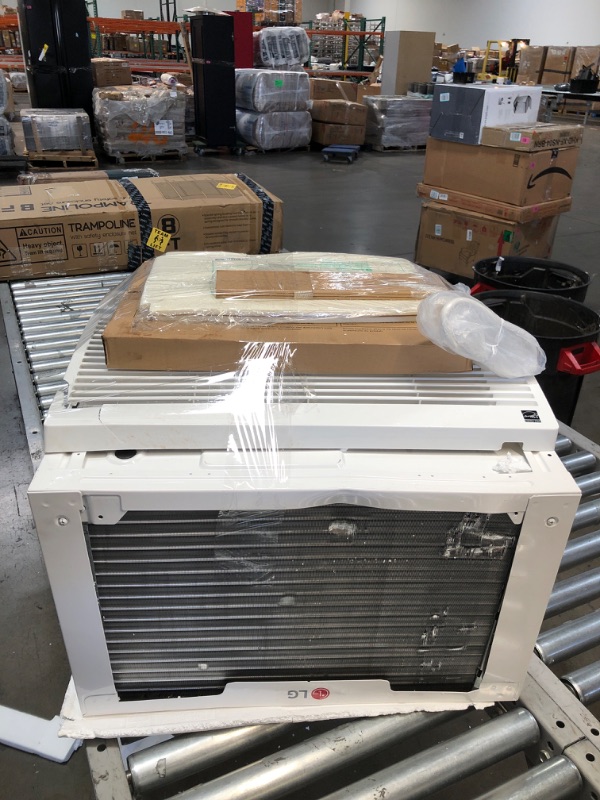 Photo 7 of ***PARTS ONLY*** LG 12,000 BTU Window Air Conditioner, Cools 550 Sq.Ft. (22' x 25' Room Size), Quiet Operation, Electronic Control with Remote, 3 Cooling & Fan Speeds, ENERGY STAR®, Auto Restart, 115V