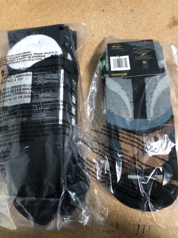 Photo 2 of Sock Bundle Volcom Men's Mens Full Stone Socks 3-Pack
Star Wars The Mandalorian The Child Grogu Juniors/Womens 5 Pack Ankle Socks Size sold as set nonrefundable 