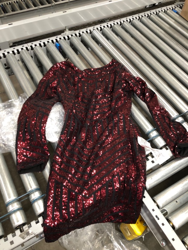 Photo 3 of Dress the Population Women's Lola Long Sleeve Sequin Dress
SIZE LARGE