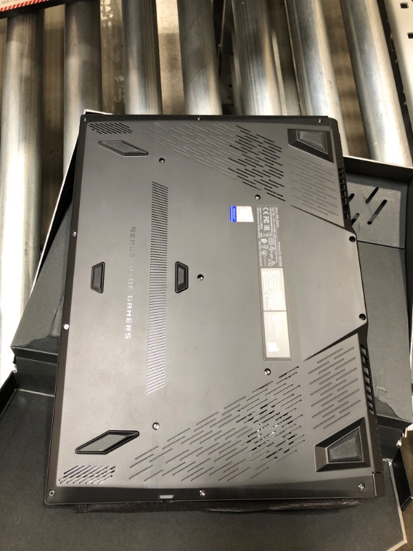 Photo 5 of ASUS ROG Zephyrus Duo SE 15 Gaming & Entertainment Laptop (SEE NOTES FOR MORE LAPTOP INFO)