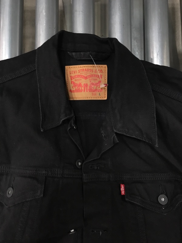 Photo 3 of Levi's Men's Trucker Jacket, L
