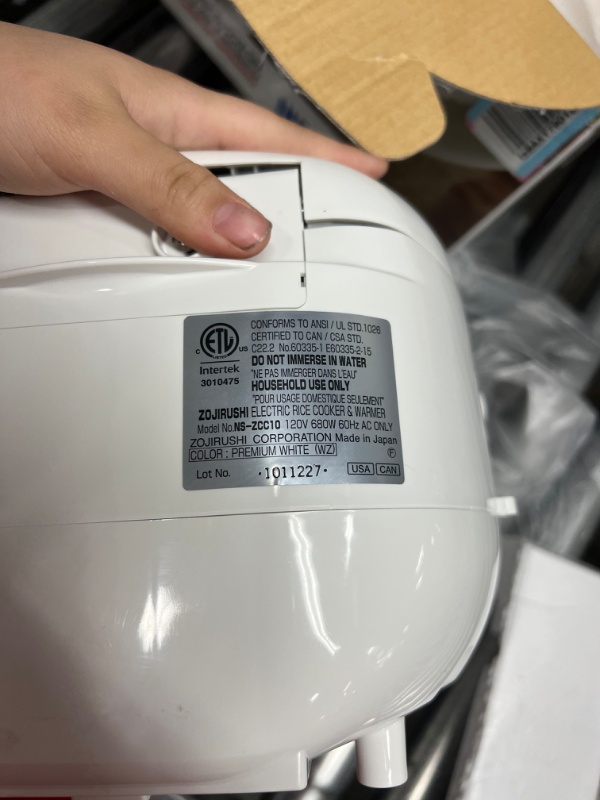 Photo 2 of Zojirushi, Made in Japan Neuro Fuzzy Rice Cooker, 5.5-Cup, Premium White
