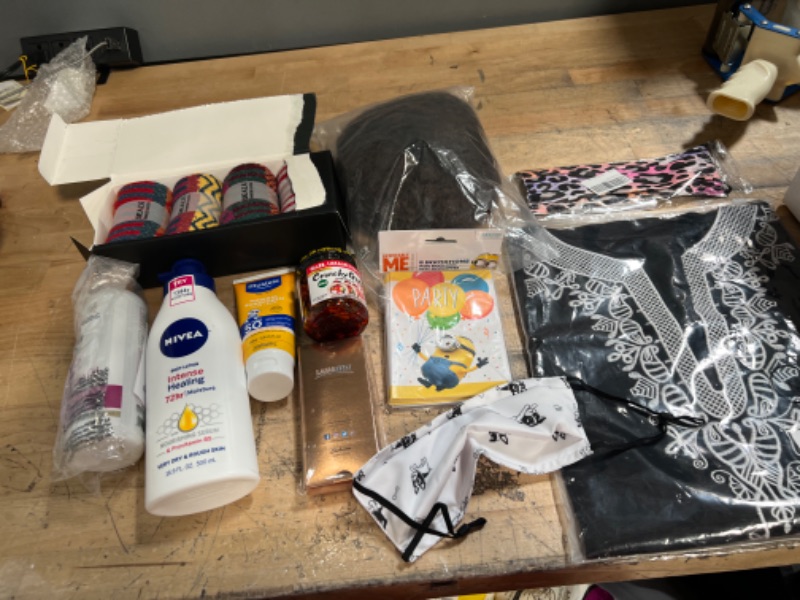 Photo 1 of **NOT REFUNDABLE** BUNDLE OF AMAZON GOODS SOLD AS IS 