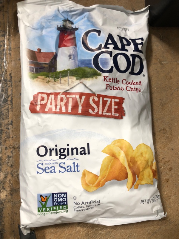 Photo 2 of **NON-REFUNDABLE**EXPIRE DATE:4/09/2022** Cape Cod Potato Chips, Original Kettle Cooked Chips, 14 Oz

