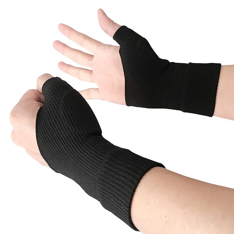 Photo 1 of ** SETS OF 3 **
AREYCVK Compression Arthritis Gloves ,Carpal tunnel Glove, Fingerless Glove,arthritis gloves for men women for pain, Comfortably relieves wrist joint pain,Rheumatoid Pains,Hand pain (1 Pair)
SIZE: L