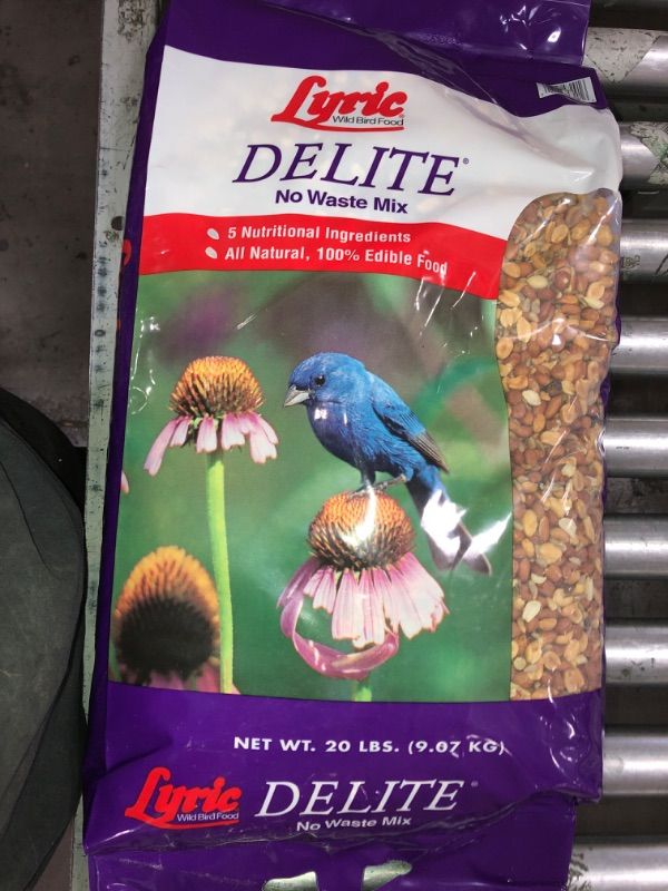 Photo 2 of BEST BY - 12/2022 Lyric Delite High Protein No Waste Wild Bird Mix - 20 Lb.
