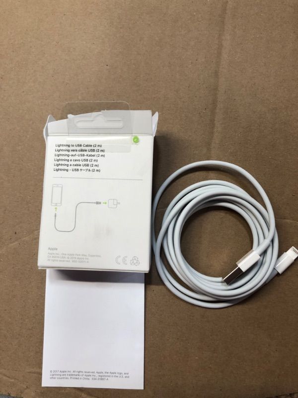 Photo 2 of Apple Lightning to USB Cable (2M)
