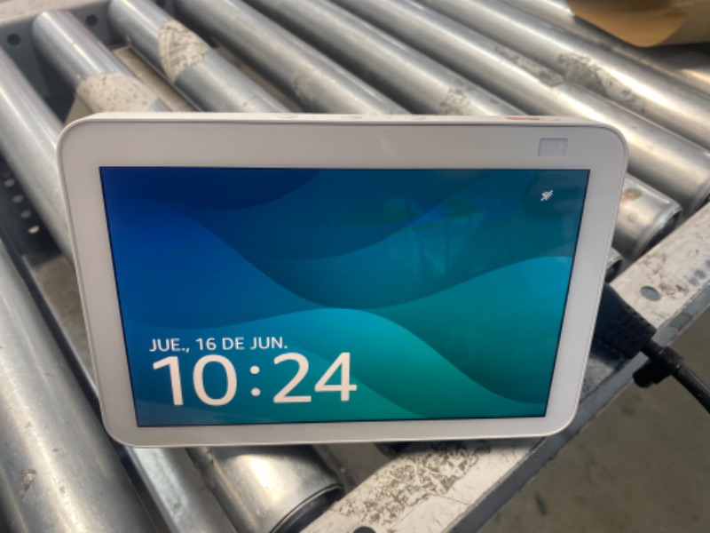 Photo 2 of Amazon Echo Show 8 (2nd Gen) - Glacier White
