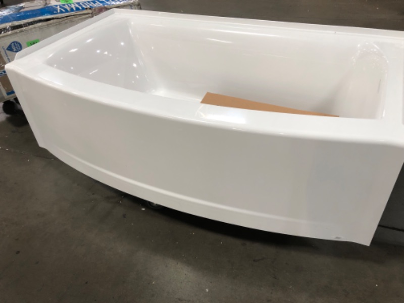 Photo 4 of American Standard Ovation Curve 60 in. Right Drain Rectangular Apron Front Bathtub in Arctic White