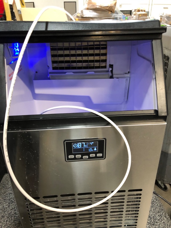 Photo 12 of HZB-45 100lbs/24h Commercial Ice Maker Review
