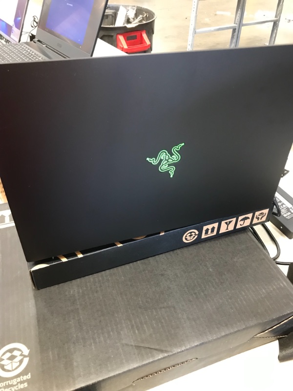 Photo 3 of Razer Blade Pro 17 Gaming Laptop 2020: Intel Core i7-10875H 8-Core, NVIDIA GeForce RTX 2080 Super Max-Q, 17.3" FHD 300Hz, 16GB RAM, 512GB SSD, CNC Aluminum, Chroma RGB, Thunderbolt 3, SD Card Reader
