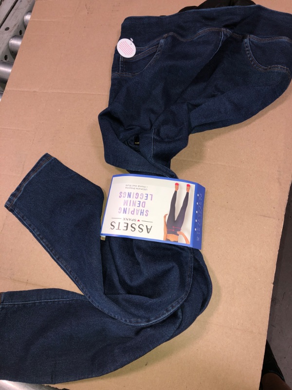 Photo 2 of Assets by Spanx Women's Denim Skinny Leggings
SIZE - MEDIUM 
