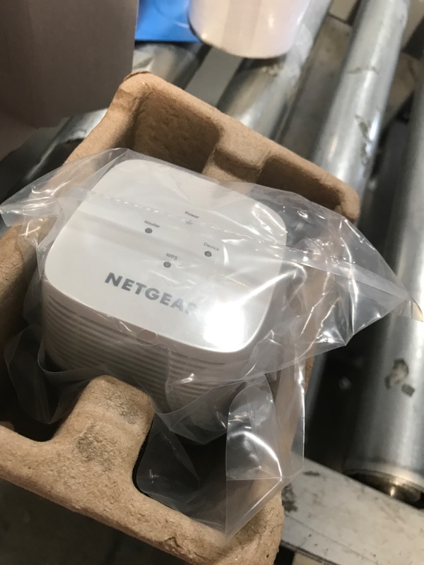 Photo 2 of Netgear AC750 WiFi Range Extender (EX3110)

