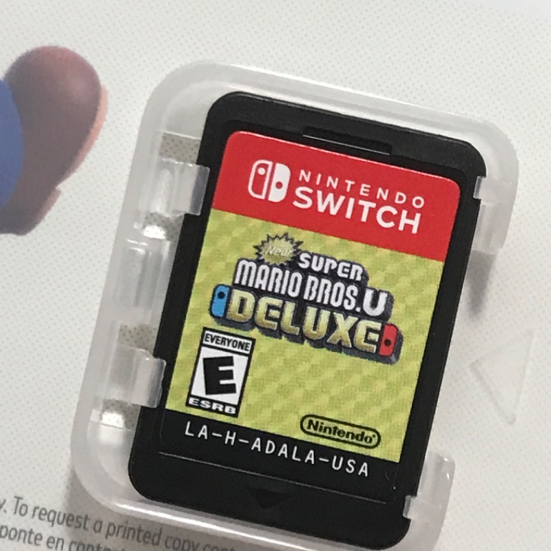 Photo 3 of New Super Mario Bros U Deluxe - Nintendo Switch

