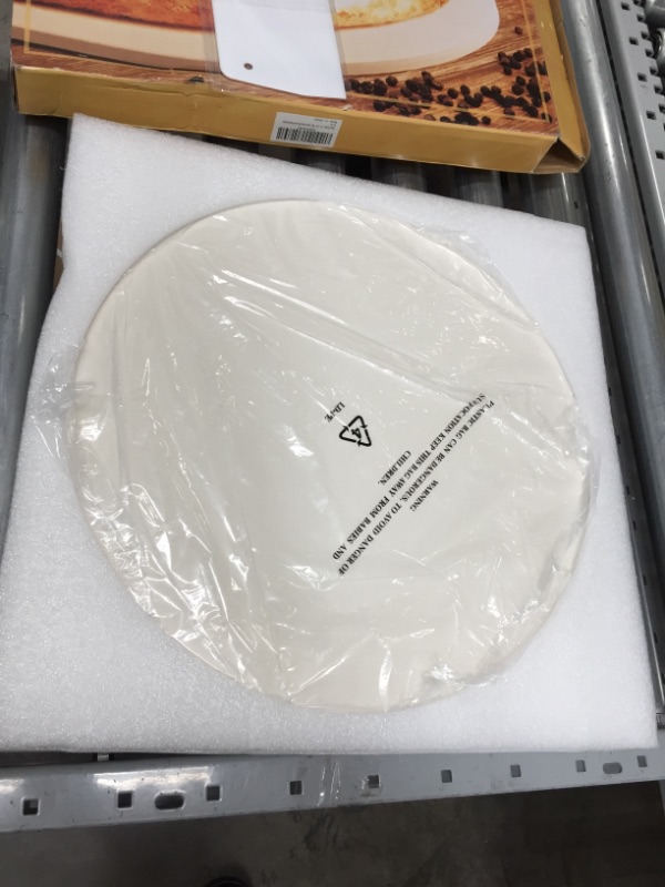 Photo 2 of 15" Round Economy Pizza Stone