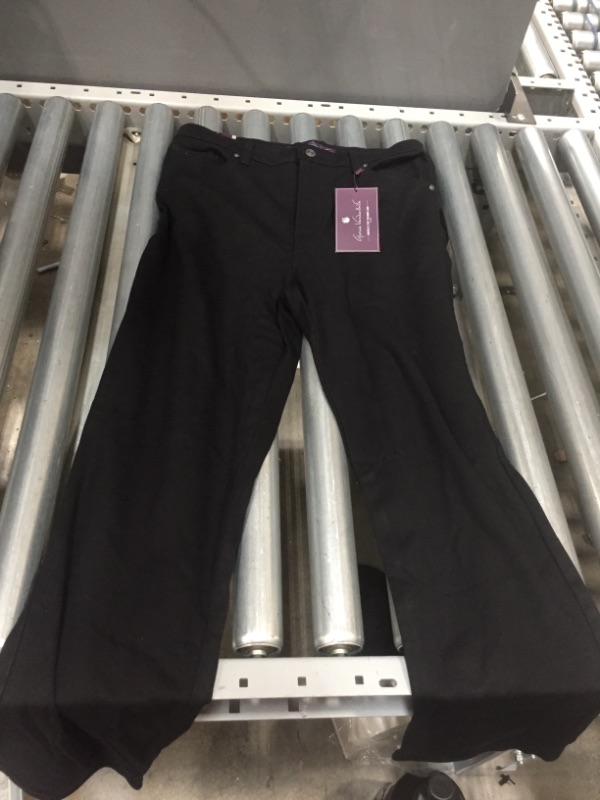 Photo 1 of Gloria Vanderbilt Women's Classic Amanda High Rise Tapered Jean
- Size 10 long 