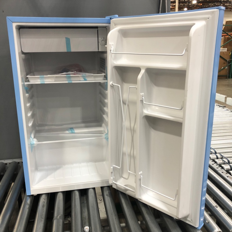 Photo 1 of **PARTS ONLY**
Frigidaire EFR376-BLUE 3.2 Cu Ft Blue Retro Bar Fridge with Side Bottle Opener
