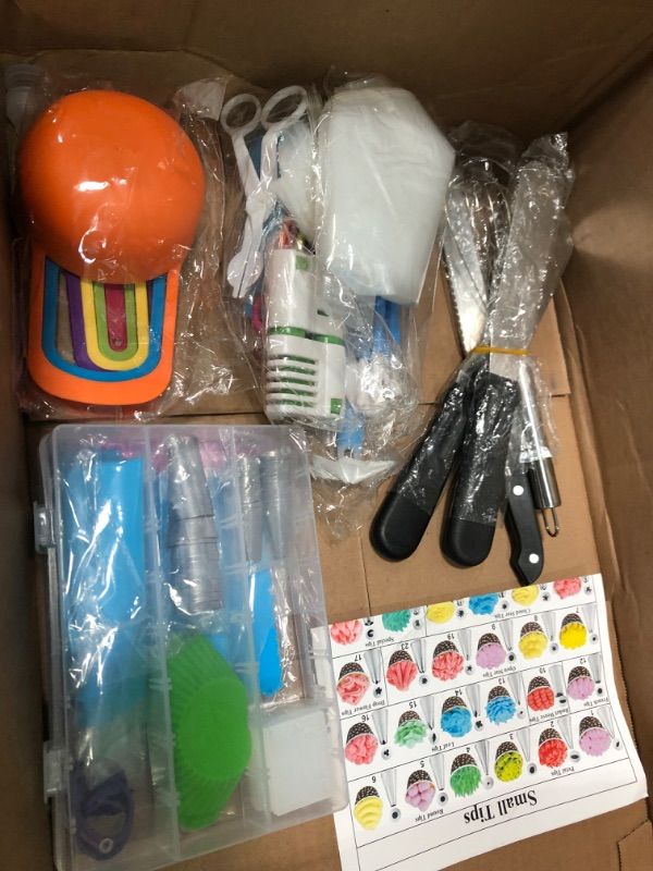 Photo 1 of cake decorating set