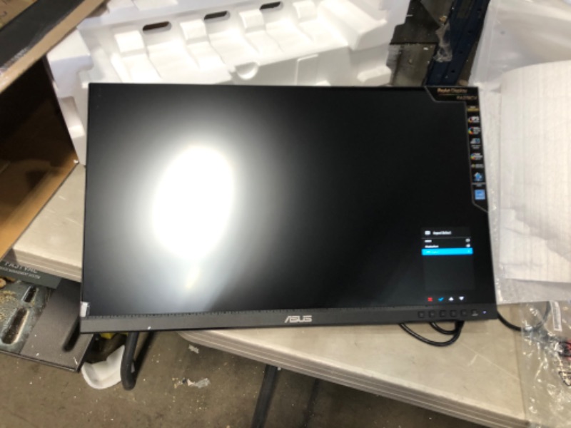 Photo 2 of ASUS ProArt Display 27" Monitor PA278CV - WQHD (2560 x 1440), IPS, 100% sRGB, 100% Rec. 709, ?E < 2, Calman Verified, USB Hub, USB-C, DisplayPort Daisy-chaining, HDMI, Eye Care, Height Adjustable
