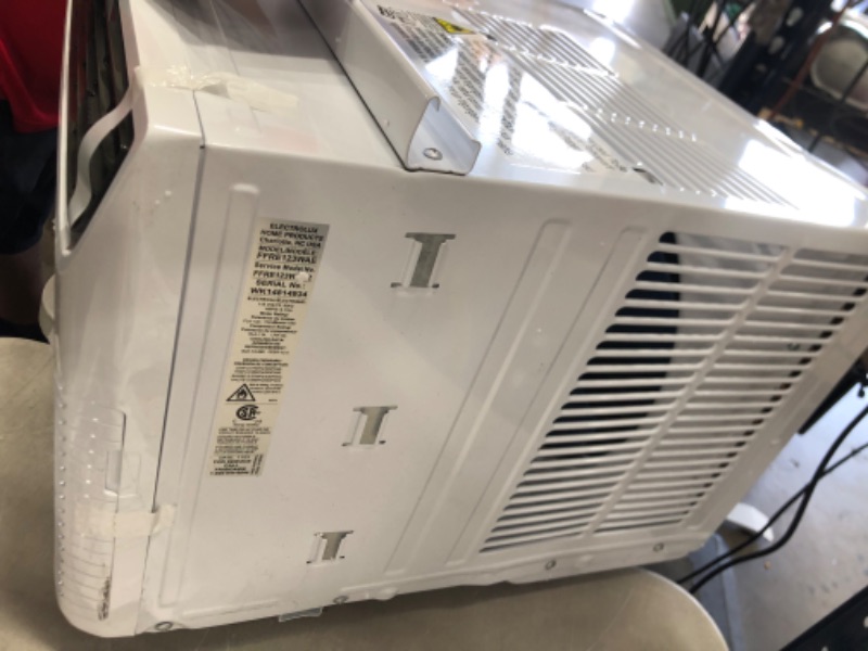 Photo 4 of **DAMAGED**PARTS ONLY** Frigidaire Window-Mounted Room Air Conditioner, 12,000 BTU, in White
