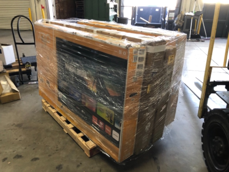 Photo 1 of PALLET OF 5 NON WORKING TVS NO REFUNDS OR RERTURNS 