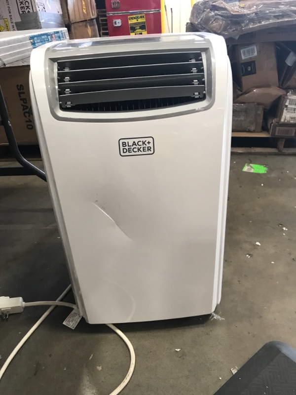 Photo 4 of ***DAMAGE SHOWN IN PICTURE** BLACK+DECKER 6,500 BTU DOE (12,000 BTU ASHRAE) Portable Air Conditioner with Remote Control, White
