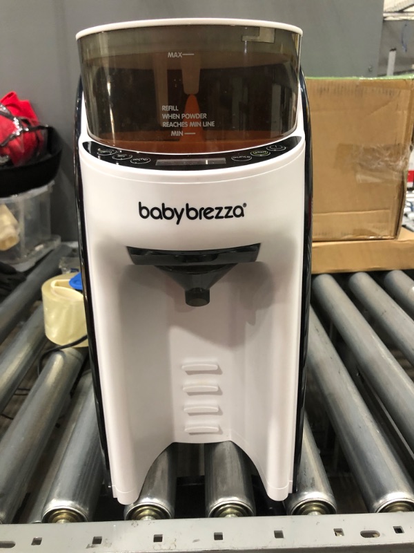 Photo 2 of Baby Brezza Formula Pro Advanced Formula Dispenser Machine 