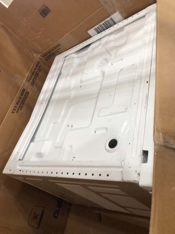 Photo 2 of ***PARTS ONLY***
***PARTS ONLY***
***PARTS ONLY*** LG LW8017ERSM Smart Window Air Conditioner (Wi-Fi), 8,000 BTU 115V, White
