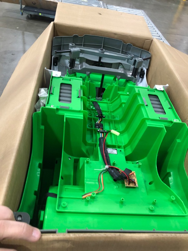 Photo 2 of Kid Trax Real Rigs Toddler Recycling Truck Interactive Ride On Toy, Kids Ages 1.5-4 Years, 6 Volt Battery and Charger, Sound Effects, 9 Recycling Accessories Included (KT1535TG) , Green