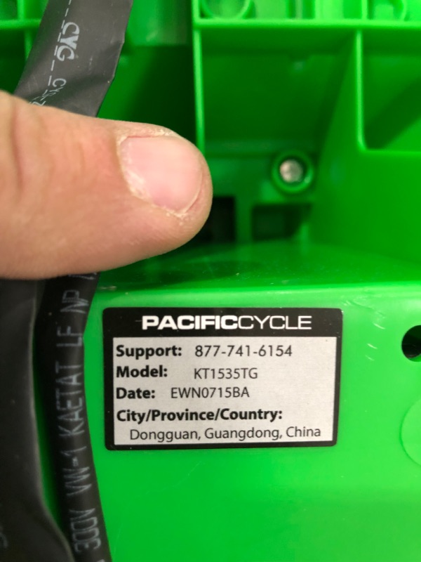 Photo 1 of Kid Trax Real Rigs Toddler Recycling Truck Interactive Ride On Toy, Kids Ages 1.5-4 Years, 6 Volt Battery and Charger, Sound Effects, 9 Recycling Accessories Included (KT1535TG) , Green