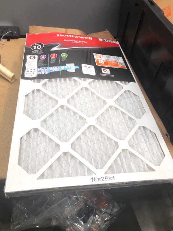 Photo 1 of 16 x 25 x 1 Elite Allergen Pleated MERV 13 - FPR 10 Air Filter
