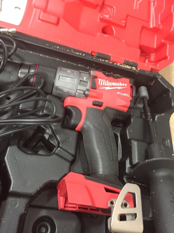 Photo 5 of **INCOMPLETE**
Milwaukee Electric Tools 2997-22 Hammer Drill/Impact Driver Kit
