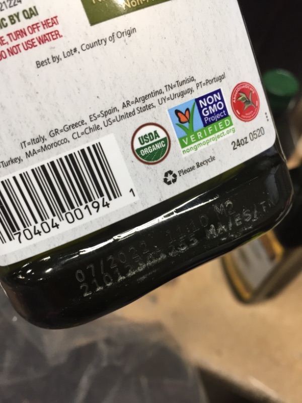 Photo 3 of **4 PACK NOT REFUNDABLE**
Pompeian USDA Organic Robust Extra Virgin Olive Oil, First Cold Pressed, Full-Bodied Flavor, Perfect for Salad Dressings & Marinades, 24 FL. OZ.
