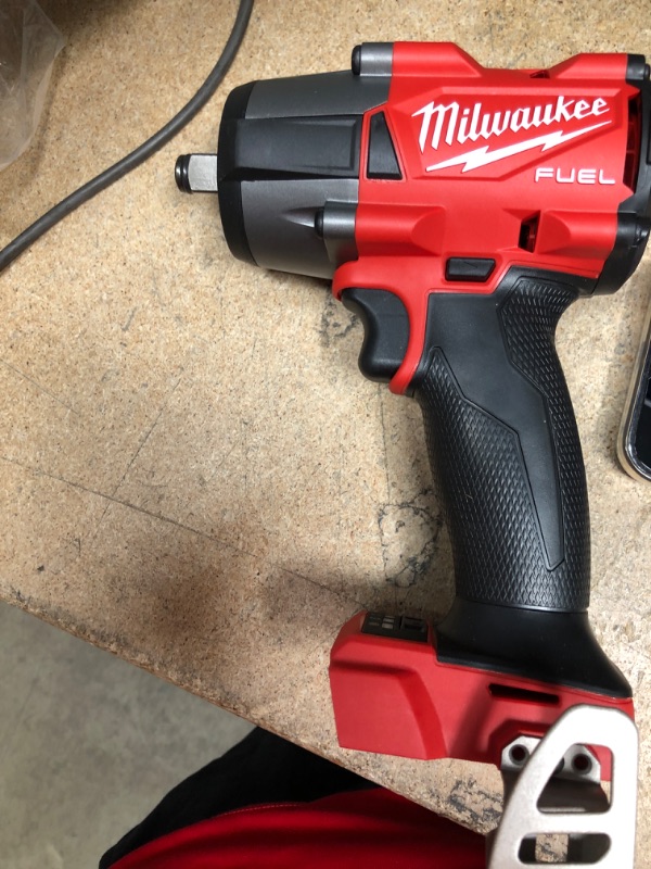 Photo 4 of Milwaukee 2962-20 M18 18V Fuel 1/2" Mid-torque Impact Wrench with Friction Ring
