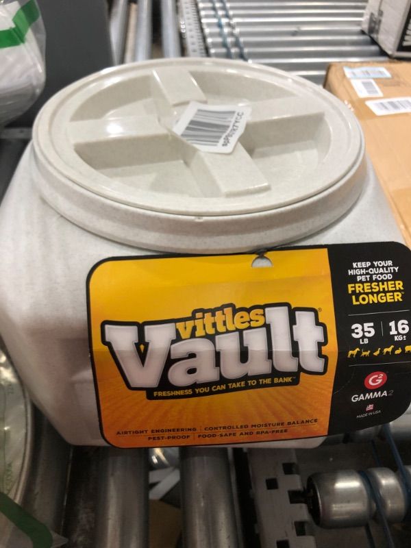 Photo 2 of Gamma2 Vittles Vault Plus Pet Food Storage, 35-lb