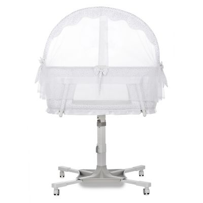 Photo 1 of Dream on Me Breeze Swivel Bassinet in White
